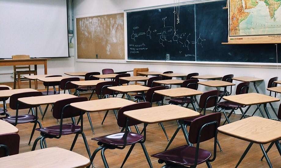 Florida K-12 schools to remain closed through May 1