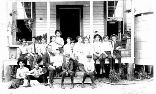 Peter Fichter Homestead. ack row Left to
Right] Henry Fichter, Alonzo Lewis, Colin English,
Louise Bonniwell, Maurice English, Margaret
Fichter, George Bonniwell, Flora English, Helen
Scott, Walker Blount,?, Philip Barney; [Seated
Left to Rright] Frank Cook, Vivian Lee, Joseph
W. Sherrill holding Edwina Parkinson, Charlie
Blount, Walter Hicks.